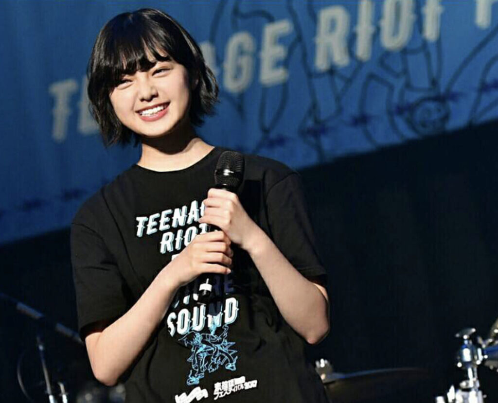 平手友梨奈
