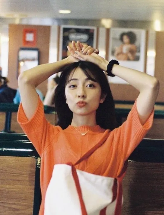 小島梨里杏熱愛彼氏見出し3