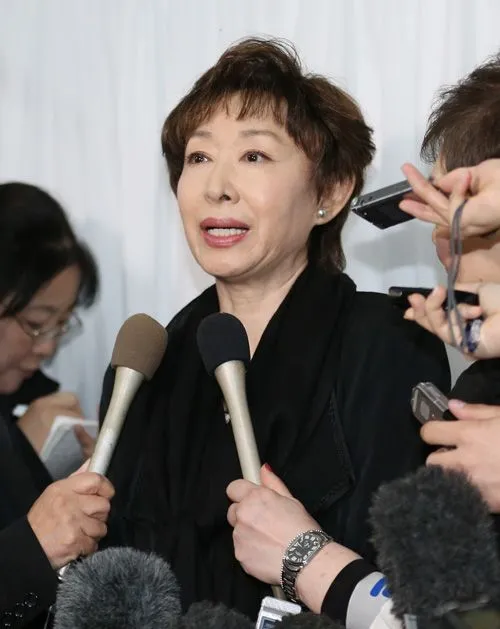 三田佳子息子見出し6