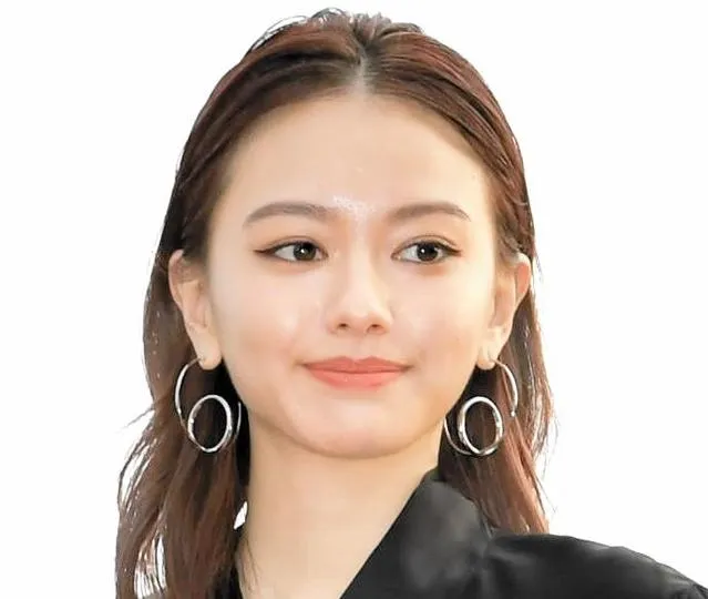 山本舞香引退見出し1