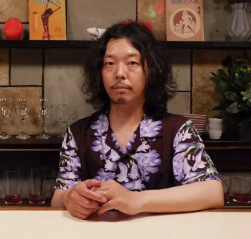 高須賀哲