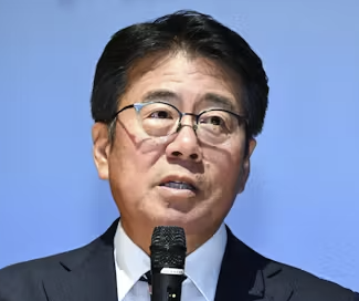大越健介